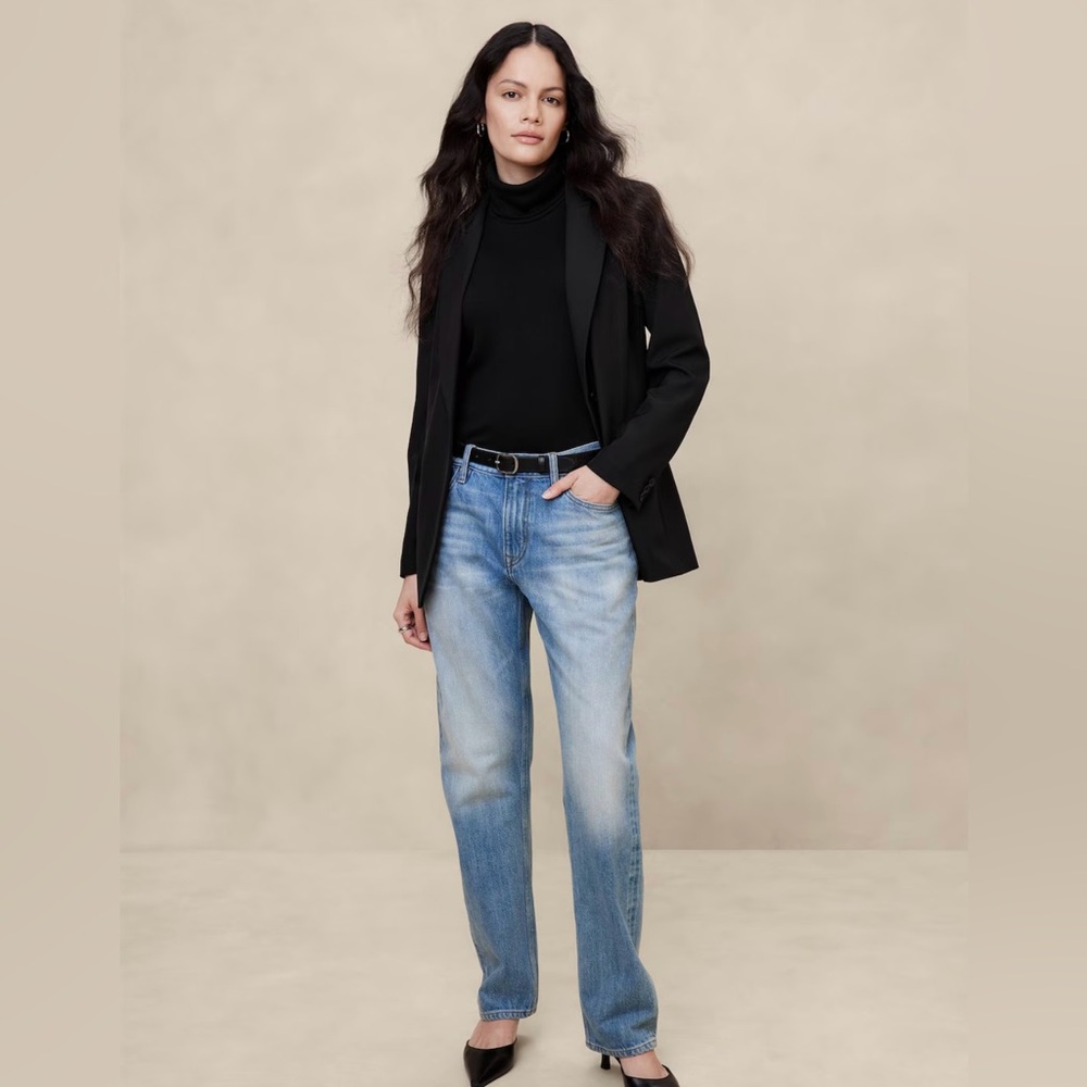 Banana Republic Women’s Black Blazer
